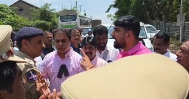 Heated exchange at KCR’s farmhouse as Cong protests over abusive remarks against Speaker