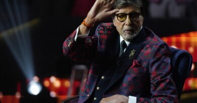 Big B jokes about tardiness: The day I think I’ll leave early, I end up getting late