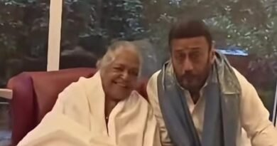 Jackie Shroff relives fond memories of classic Indian cinema with veteran actress Shubha Khote