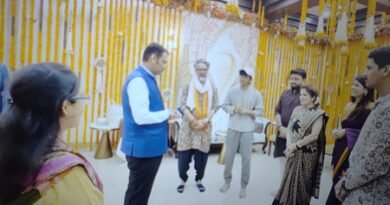 <div>Maharashtra CM Devendra Fadnavis meets ‘Hanuman Ansh’ team, congratulates on ‘great work’</div>