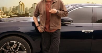 <div>Venkatesh-starrer Aadarsha Kutumbam House No: 47’s release pushed by a week; Film to now hit screens on October 9</div>