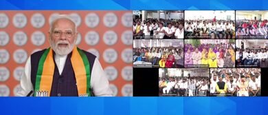 PM Modi interacts with Seva Yatris travelling from Vadnagar to Varanasi, says service should be primary duty