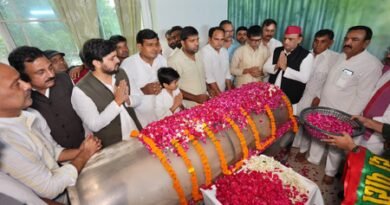 <div>Ram Govind Chaudhary was beacon of socialist thought: Akhilesh Yadav on SP stalwart leader’s demise</div>