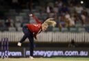 England leg-spinner Sarah Glenn returns to Brisbane Heat for full WBBL campaign
