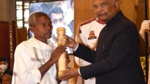 Name mismatch triggers SIR notice to Harekala Hajabba; officials visit home, withdraw notice