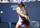 Swiatek reaches 40-win milestone, Svitolina battles past Samsonova in Wuhan