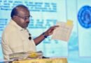 Kumaraswamy meets NICE project land losers, promises to fight together
