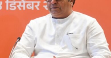 Democracy needs Gandhi beyond ceremonial tributes: Raj Thackeray