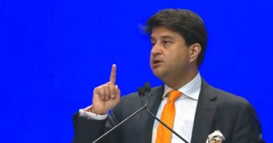 India expanded broadband base from 60 million to 1 billion in a decade: Scindia