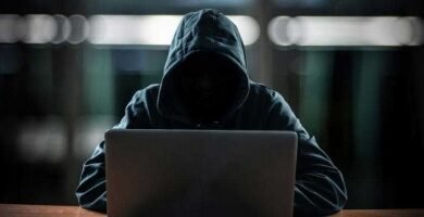 Pune octogenarian loses Rs 5 lakh in voter card updating scam; accused posed as ECI official