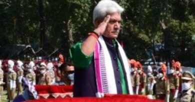 <div>J&K LG Manoj Sinha greets ITBP on force’s 65th raising day</div>