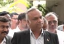 <div>K’taka Minister defends Raihan Vadra, slams BJP over ‘soft launch’ remark</div>