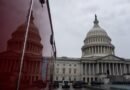 Trump threatens vetoes if Democrats win House