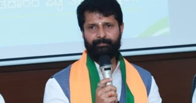 ‘File case against CM for false allegations’: Dr Ravi C.T.